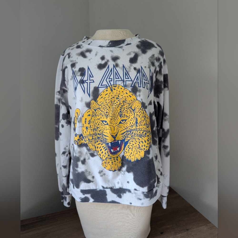 Def Leppard Band Sweatshirt NWOT